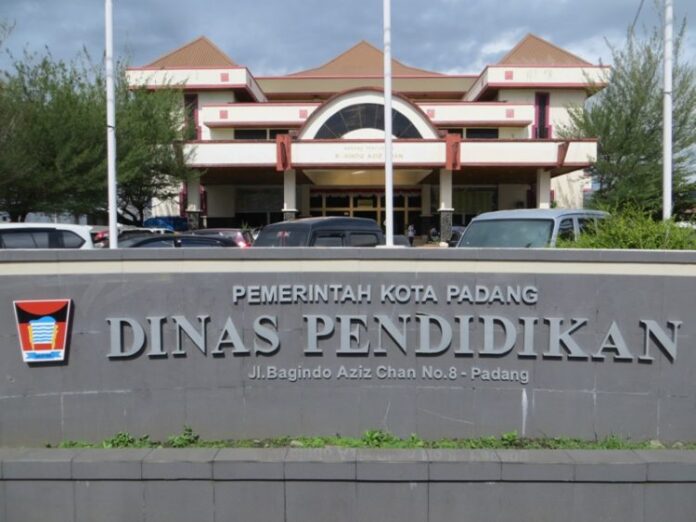 Disdik-Padang-750x563.jpg