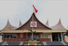 MEMBONGKAR AKAR MASALAH PROYEK GEDUNG DPRD BUKITTINGGI DI ATAS TANAH SENGKETA